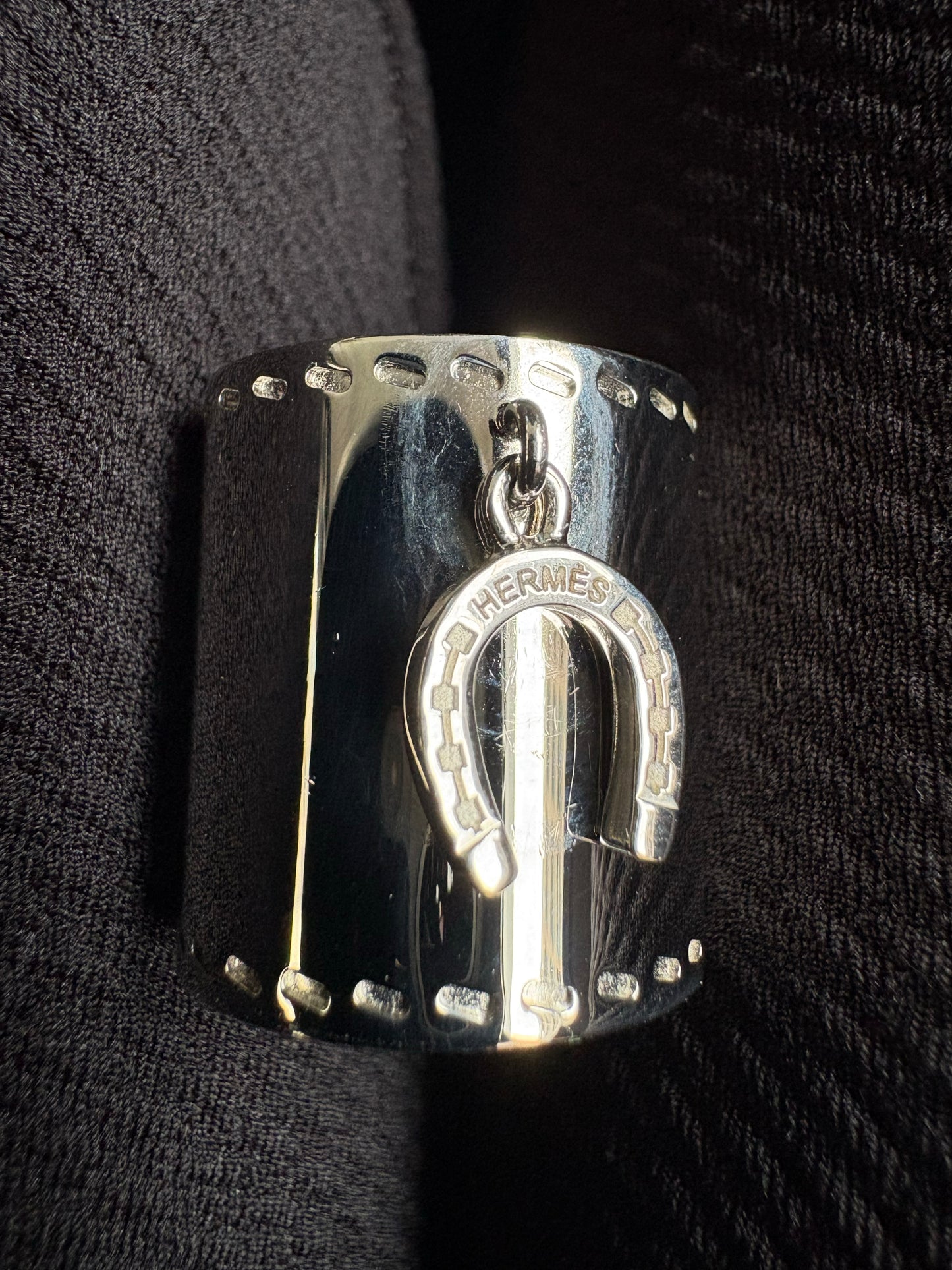 Hermès エルメス スカーフリング メタルホースシュー