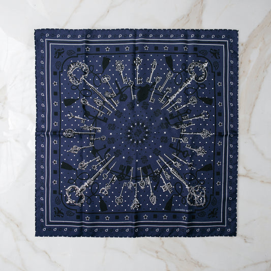 ヴィンテージエルメススカーフ　エルメス カレ55　Les Clés Bandana（レ・クレ・バンダナ）鍵