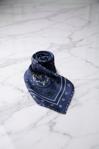 ヴィンテージエルメススカーフ　エルメス カレ55　Les Clés Bandana（レ・クレ・バンダナ）鍵