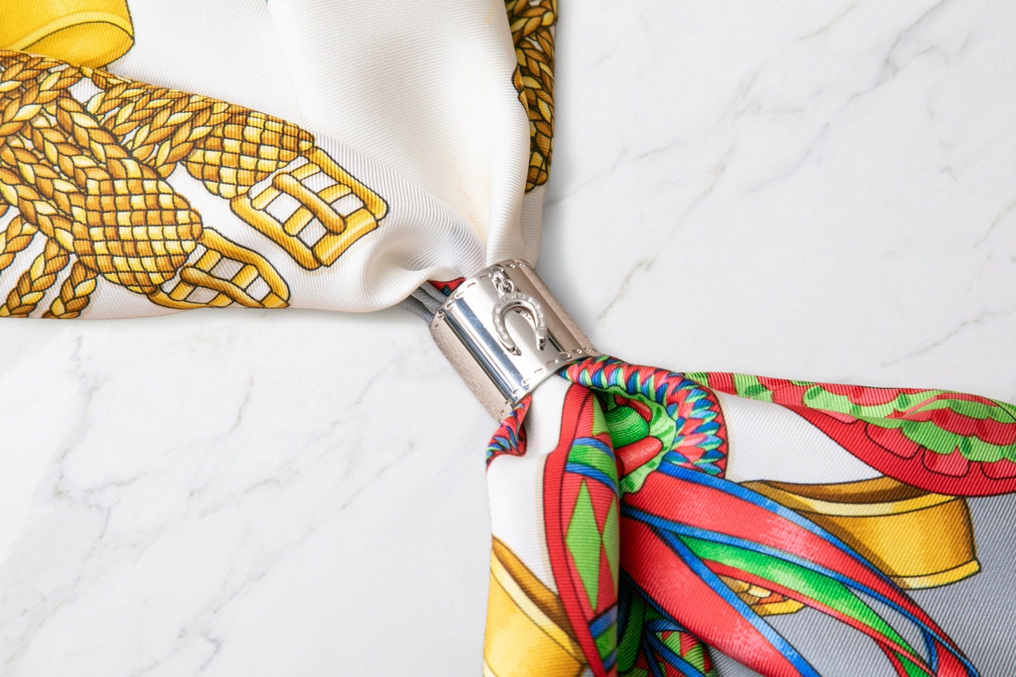 Hermès エルメス　スカーフリング　メタルホースシュー