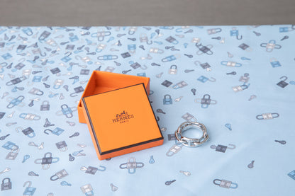 Hermès エルメス　スカーフリング シェーヌダンクル