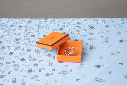 Hermès エルメス　スカーフリング シェーヌダンクル