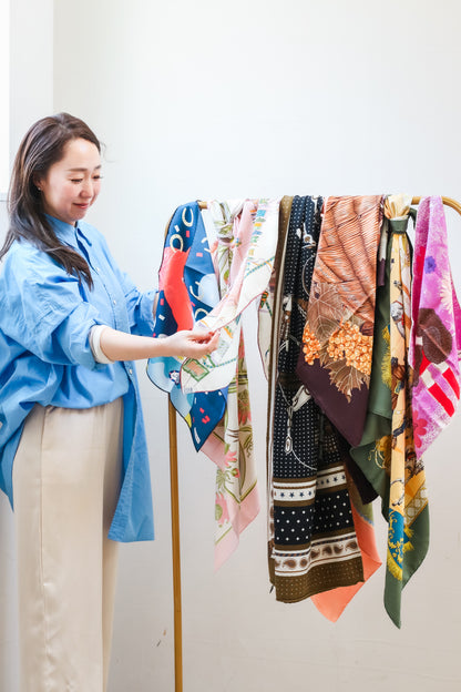 カレジュアン　カシシル 宮廷の馬具　バンダナ Harnais de Cour Bandana（アルネ・ドゥ・クール・バンダナ）　カシミヤシルク１４０